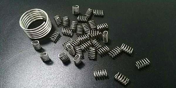 壓力彈簧出現(xiàn)變形怎么辦？